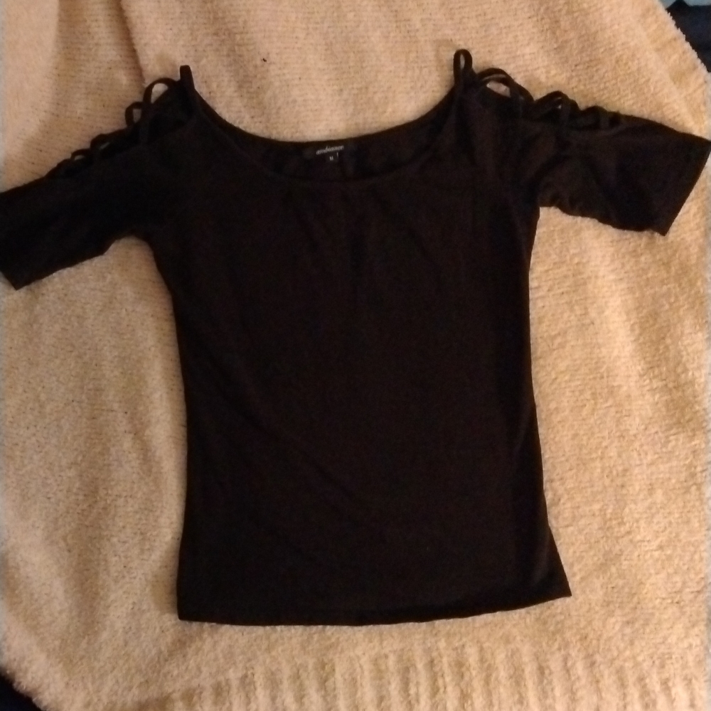 Ambiance size medium black 3 quarter sleeve top